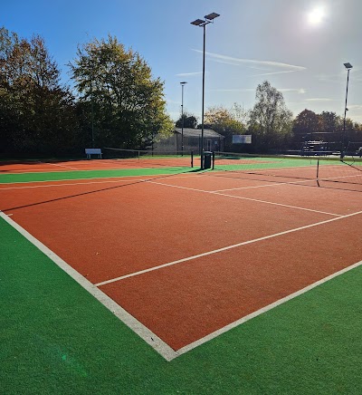 Eaton Bray Lawn Tennis Club