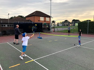 Ferndown Community Tennis (KGV Fields)