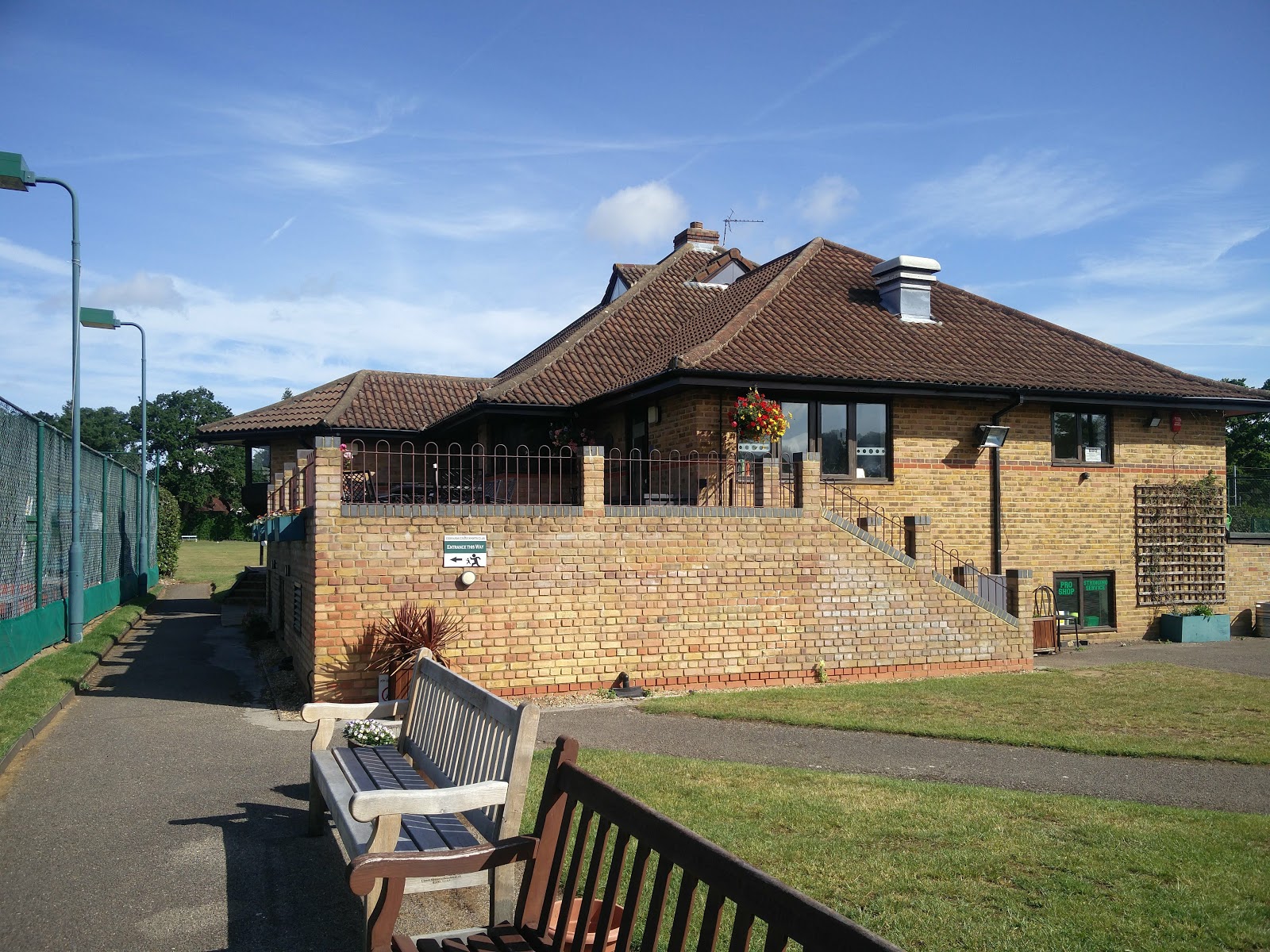 Gerrards Cross (Dukes Wood) Lawn Tennis Club