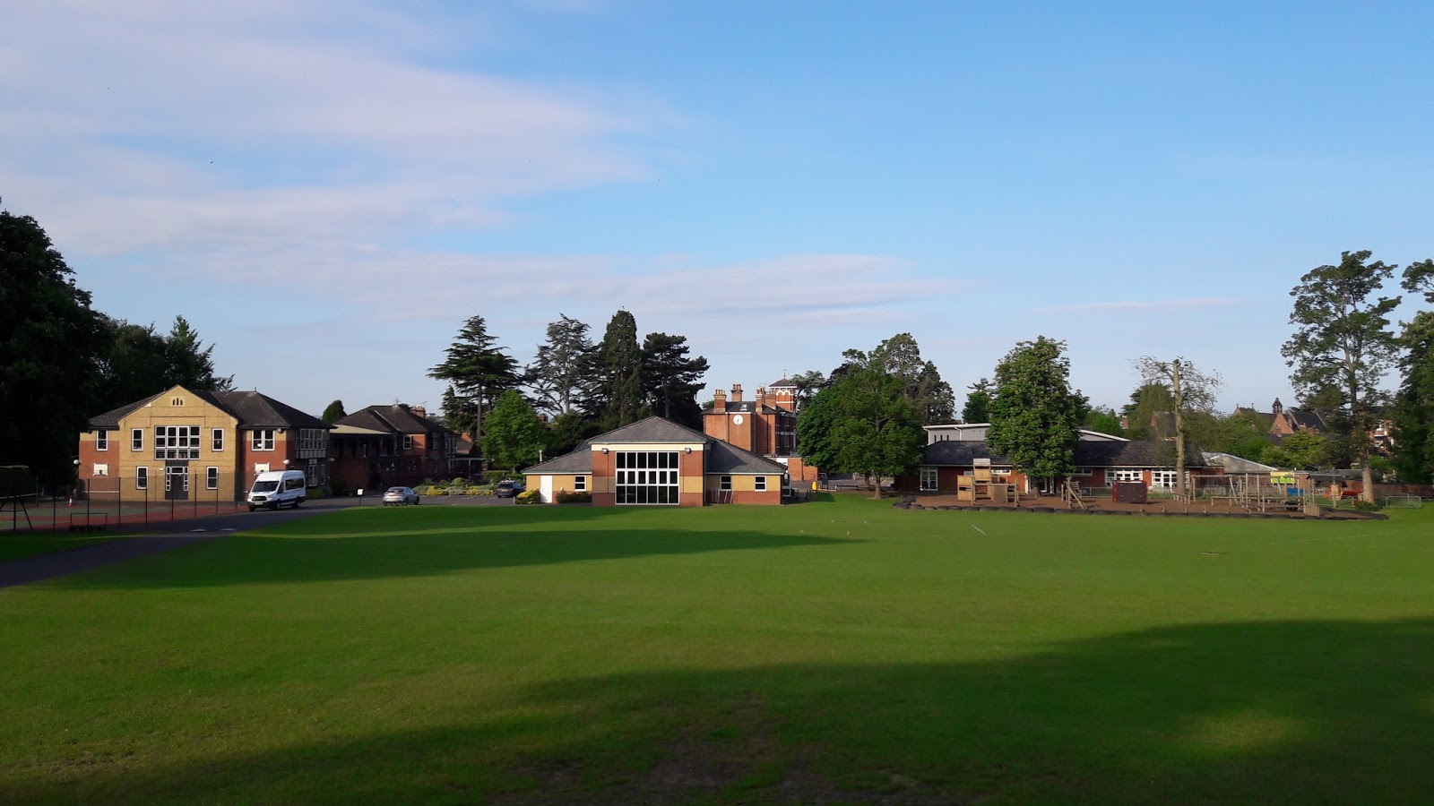 Prestfelde School