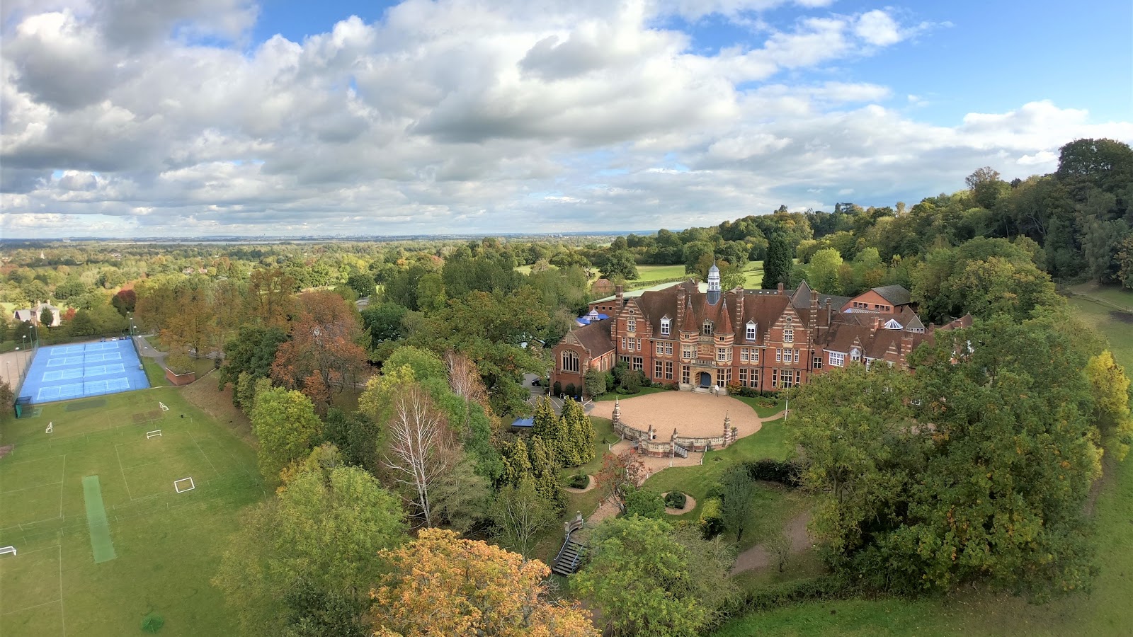 St Johns Beaumont Preparatory School